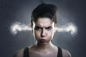 どうして女性は突然怒る 知っておくべき理由と5つの対処法 Geeq どうして女性は突然怒る 知っておくべき理由と5つの対処法 Geeq